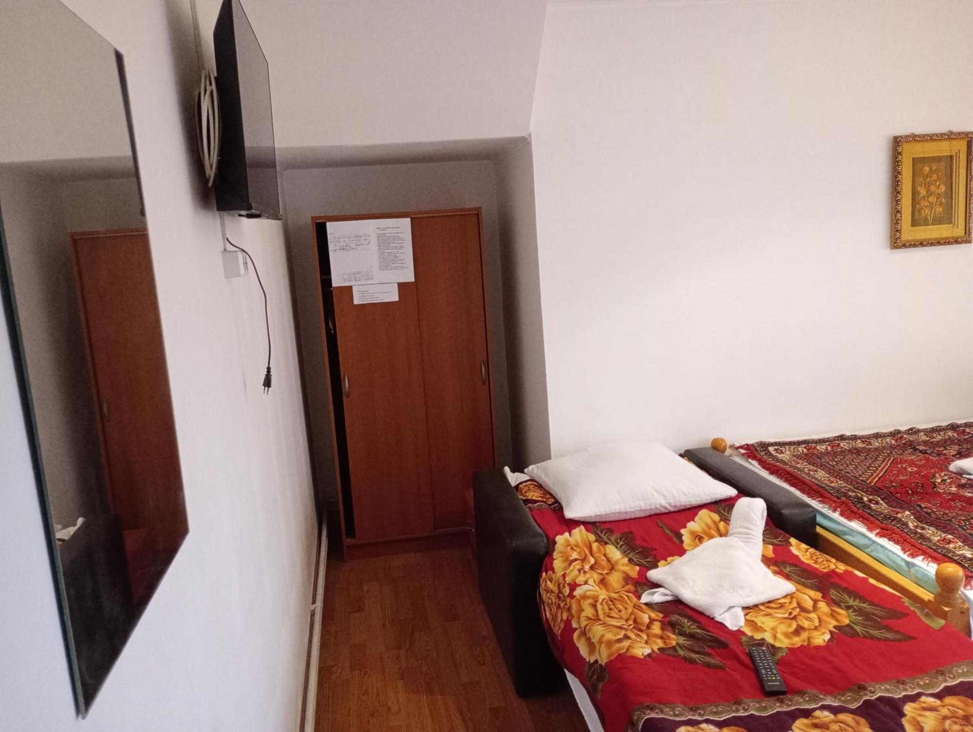 Pensiunea Irina 1 Si 2 Zarnesti Exterior foto